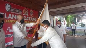 Bustami Zainudin Dampingi Ketua DPD RI Launching La Nyalla Academic FC Lampung di Waykanan