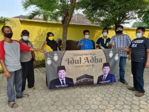 Aziz Syamsudin Qurban Seekor Sapi untuk Golkar Lamteng
