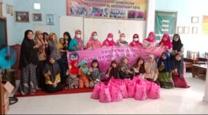 KPPI Lampung Peduli Masyarakat; Bagikan Seratusan Paket Sembako kepada Duafa