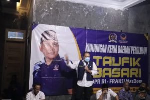 Kunjungi Dapil, Taufi Basari Dicurhati Jalan Rusak