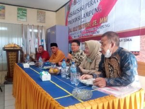 Ciptakan Keluarga Harmonis, Elly Wahyuni Edukasi Perda Pembangunan Ketahanan Keluarga di Way Lima