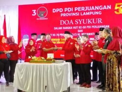 Peringati 50 Tahun PDI Perjuangan dan HUT ke-76 Ketum Megawati, PDI Perjuangan Lampung Bagikan 600 Paket Makanan Sehat