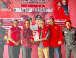 Walikota Eva Dwiana Pendaftar Pertama di Penjaringan PDIP
