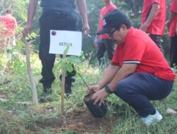 Peringati Hari Konservasi Alam 2024, PDI Perjuangan Pesawaran Laksanakan Gerakan Operasi Bersih Sampah di Way Lima