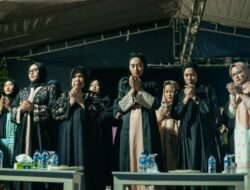 Pasca Daftar KPU, Cawagub dr. Jihan Nurlela Hadiri Sholawat Kebangsaan di Tegineneng