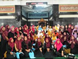 Bawa Atribut Gerindra, Reihana Diduga Kampanye di Dalam Masjid