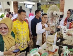 Rycko Menoza Kenalkan Budaya dan UMKM Lampung ke Adies Kadir