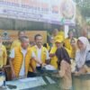 Golkar Bandarlampung Serahkan Bantuan Peralatan Sekolah dan Beras kepada Siswa MIN 8 Panjang Terdampak Banjir