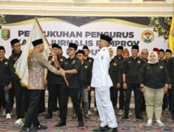 IJP Lampung Dikukuhkan, Gubernur Dorong Sinergi Jurnalis dan Pemerintah