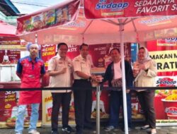 UPT 1 Samsat Rajabasa Bandar Lampung Bagikan Mie Instant