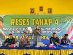 Reses Hari Kedua, Munir Serahkan Bantuan PIP ke Masyarakat Slusuban dan Gayau Sakti