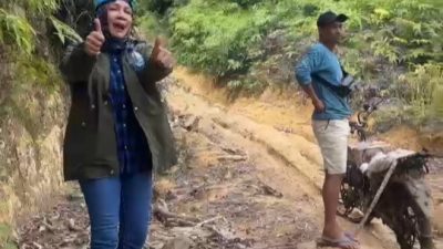 Menembus Jalan Tanah Ujung Pesibar, Reses Imelda SH Penuh Harap dan Luka Infrastruktur