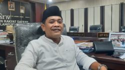 Jalan Rusak, Warga Patungan, Budi HY: Tamparan Keras untuk Pemerintah