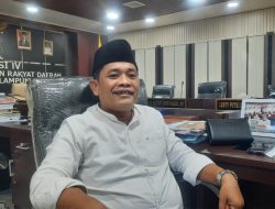Jalan Rusak, Warga Patungan, Budi HY: Tamparan Keras untuk Pemerintah