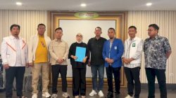 Ayu Digiring Pilih Galang, Koalisi Resmi Serahkan Berkas