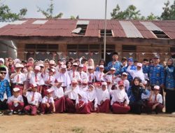 Merdeka di Bawah Atap yang Bocor